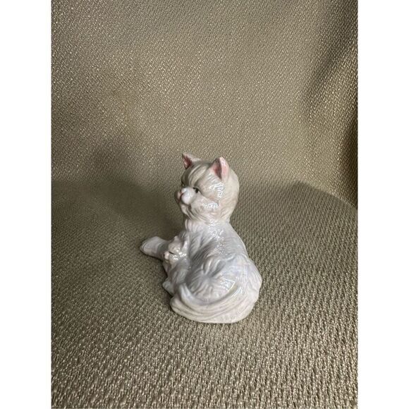 Vtg MCM Pearlescent Mom Cat and Baby Kitten Figurine Decor 4.5” Retro Cat Mom - Picture 3 of 10